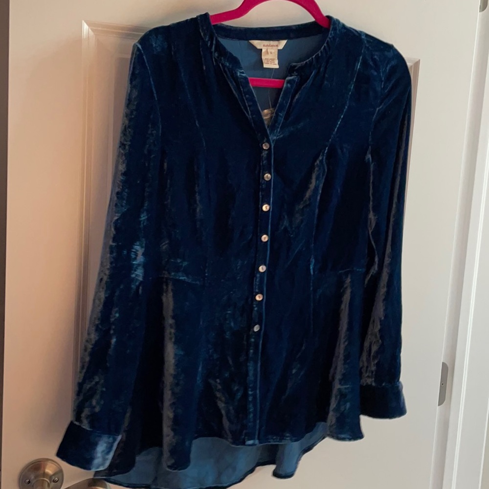 Sundance ladies dark aqua velvet top NWOTs button front slightly fitted sz S